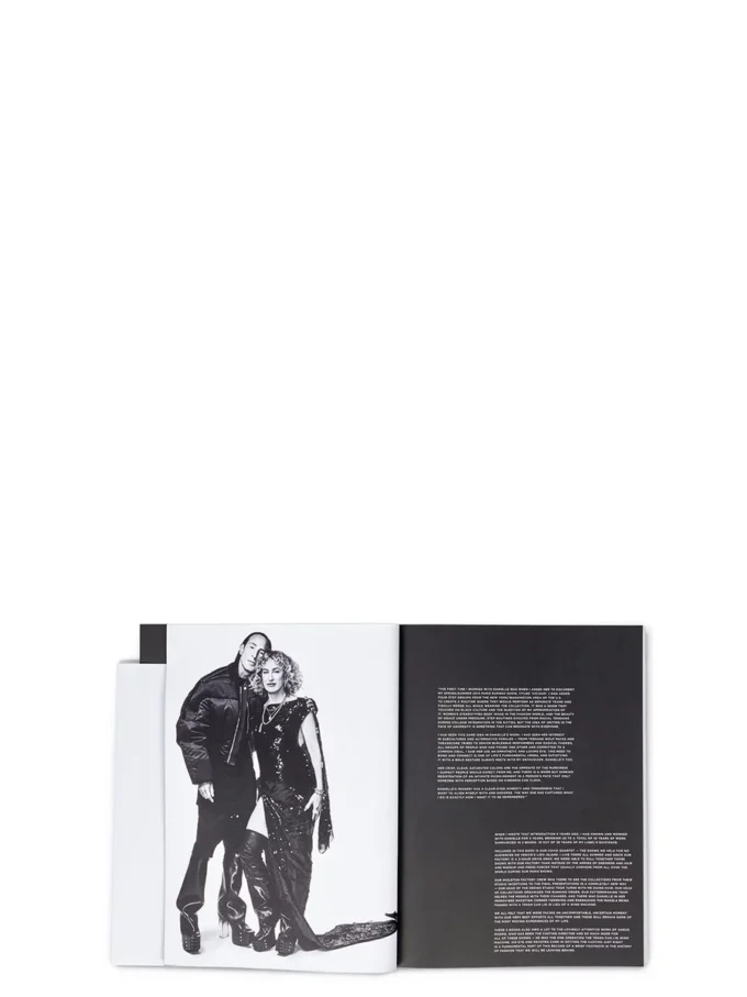 RICK OWENS – BOOKS BK02CLEVITT-100 RICK OWENS – BOOKS BK02CLEVITT-100